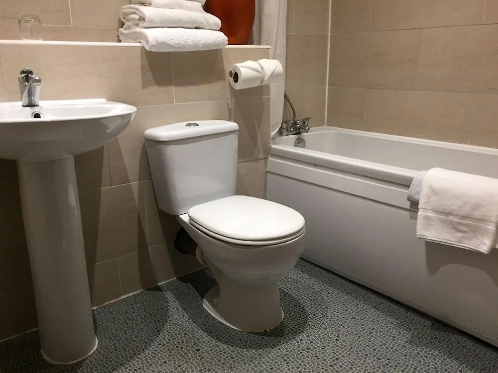 Fountain Court Apartments - Harris Edinburgh