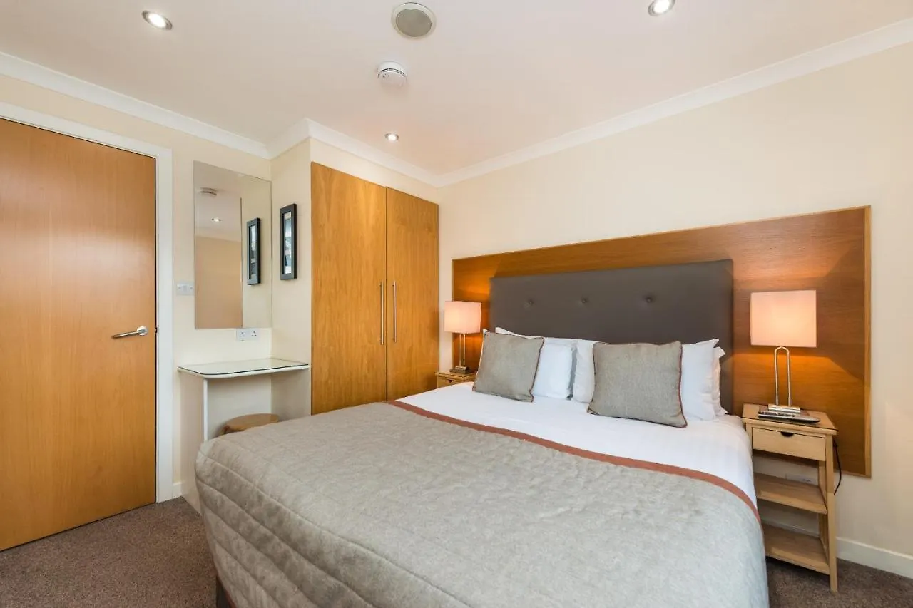 Fountain Court Apartments - Harris Edinburgh Aparthotel